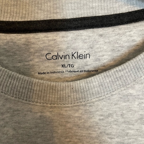 CLAVIN KLEIN Crewneck - Picture 3 of 3